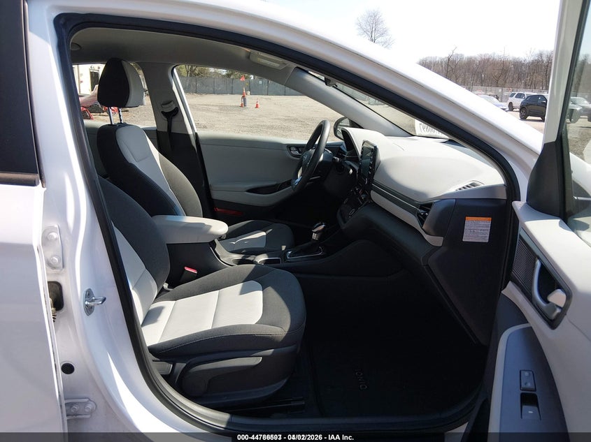 2020 Hyundai Ioniq Hybrid Blue