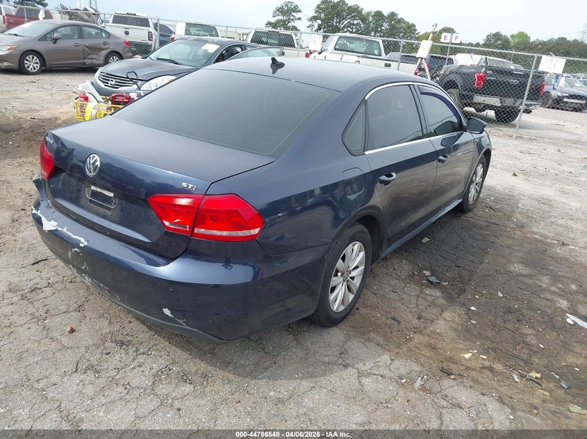 2014 Volkswagen Passat 1.8T Wolfsburg Edition