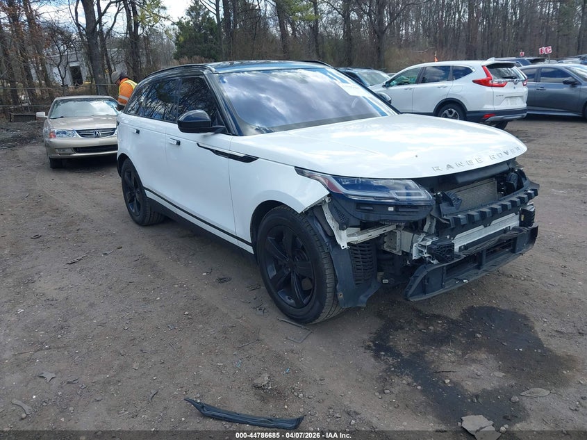 2018 Land Rover Range Rover Velar P380 S VIN: SALYB2RV2JA747210 Lot: 44786685