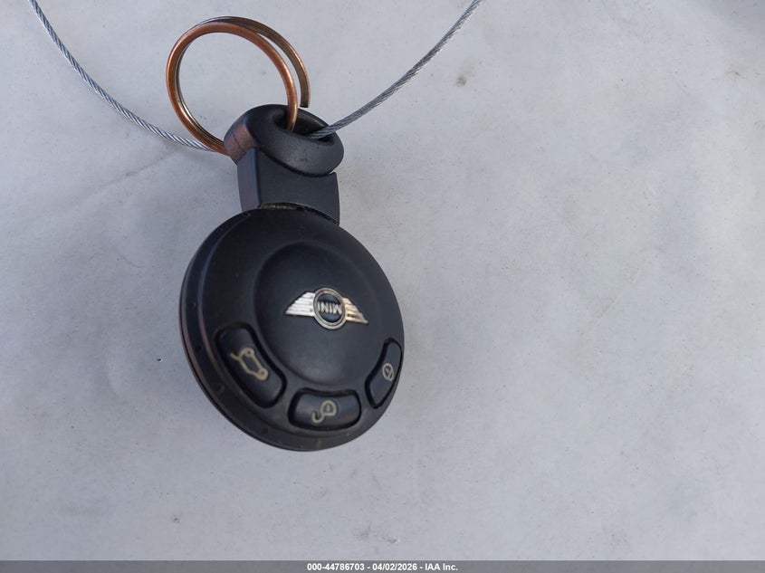 2013 Mini Hardtop Cooper VIN: WMWSU3C50DT375202 Lot: 44786703