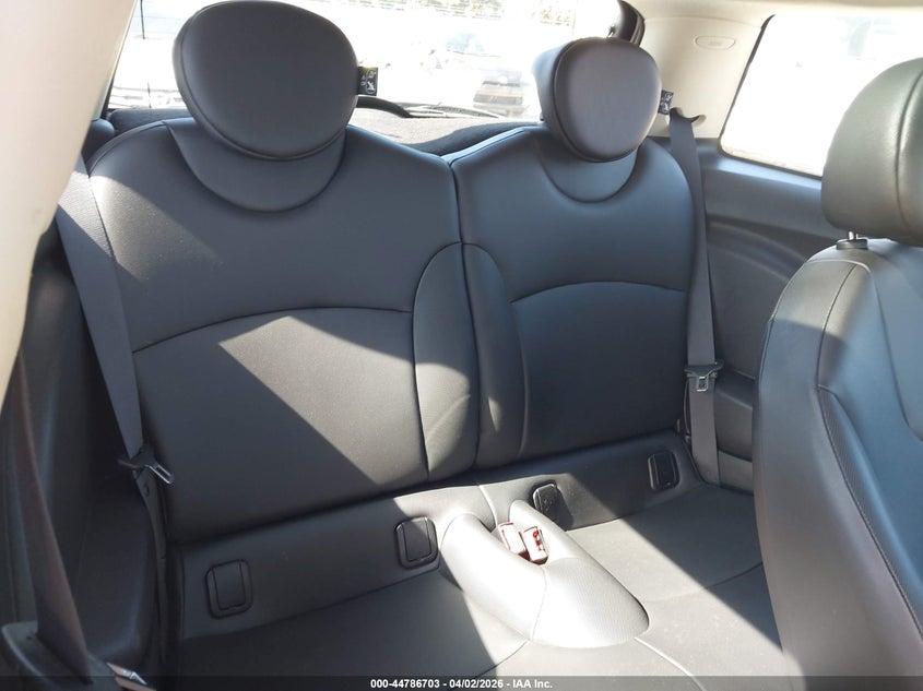 2013 Mini Hardtop Cooper VIN: WMWSU3C50DT375202 Lot: 44786703