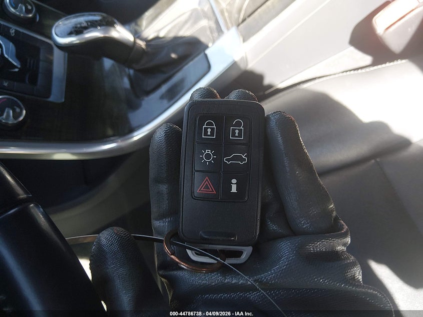 2015 Volvo Xc60 T6 VIN: YV4902RB7F2623620 Lot: 44786738