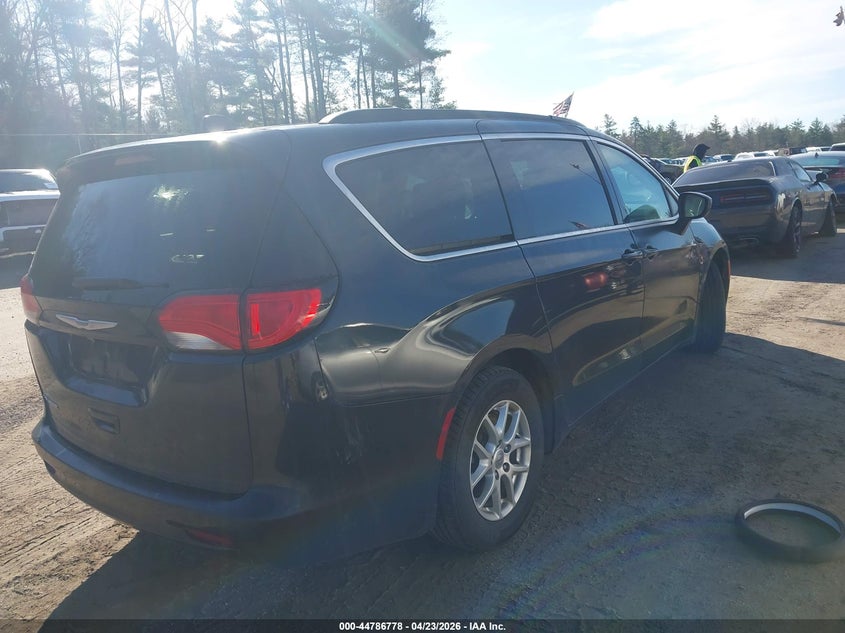 2021 Chrysler Voyager Lxi
