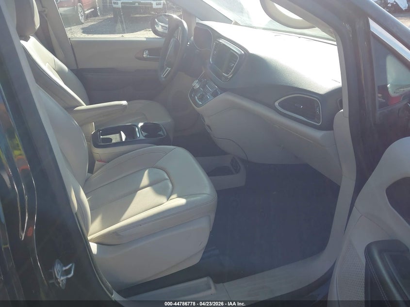 2021 Chrysler Voyager Lxi