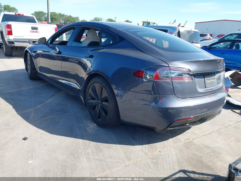 2022 Tesla Model S Dual Motor All-Wheel Drive VIN: 5YJSA1E5XNF471484 Lot: 44786971