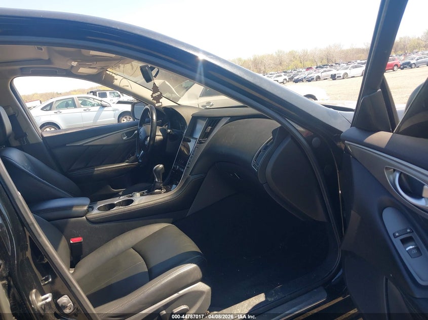 2014 Infiniti Q50 Premium