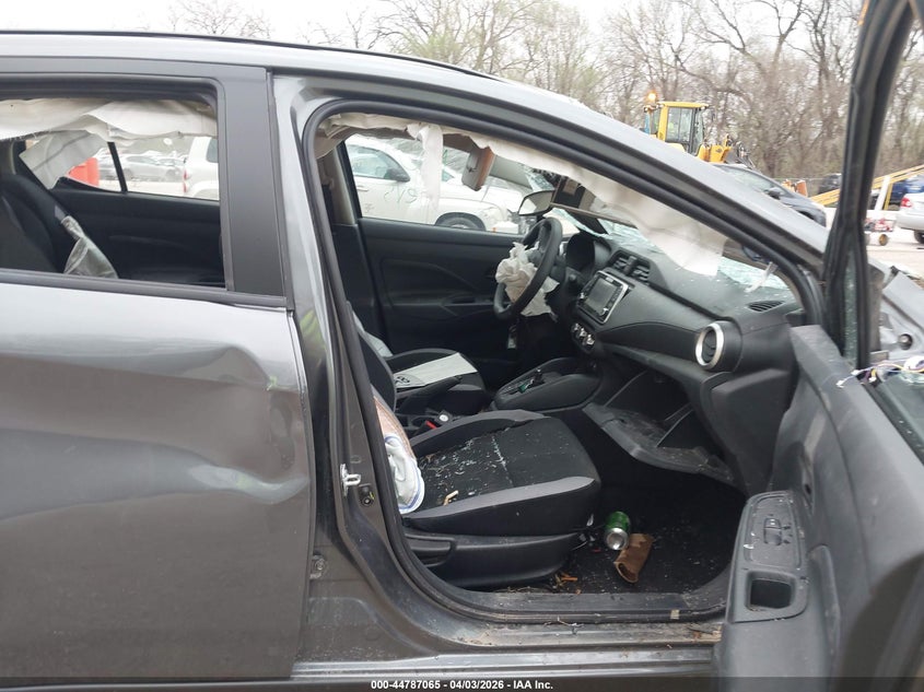 2025 Nissan Versa 1.6 S