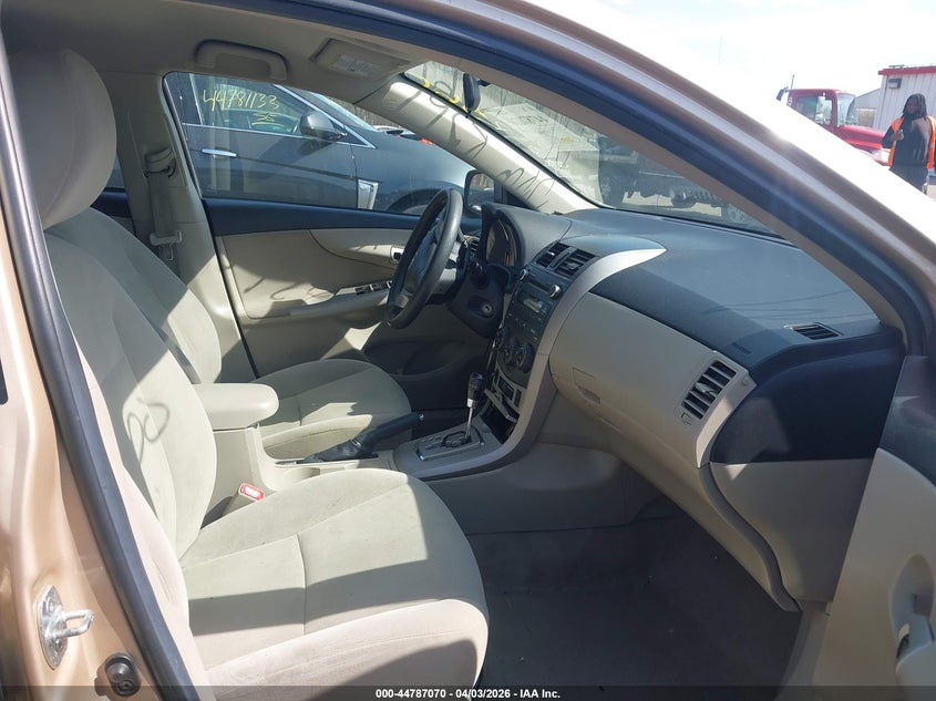 2011 TOYOTA COROLLA auction photo 5