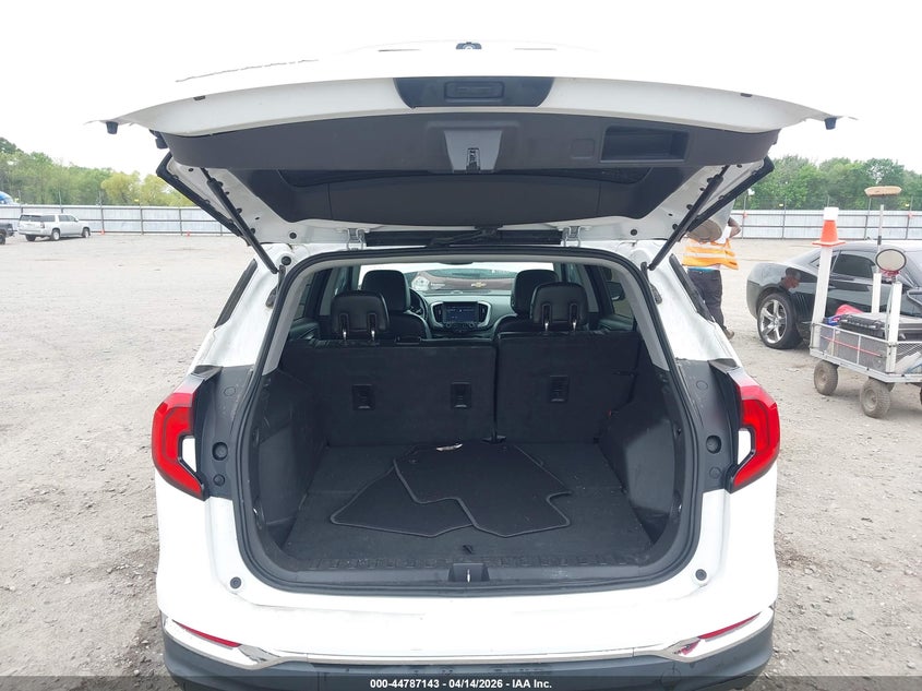 2020 GMC Terrain Fwd Slt VIN: 3GKALPEV9LL123915 Lot: 44787143
