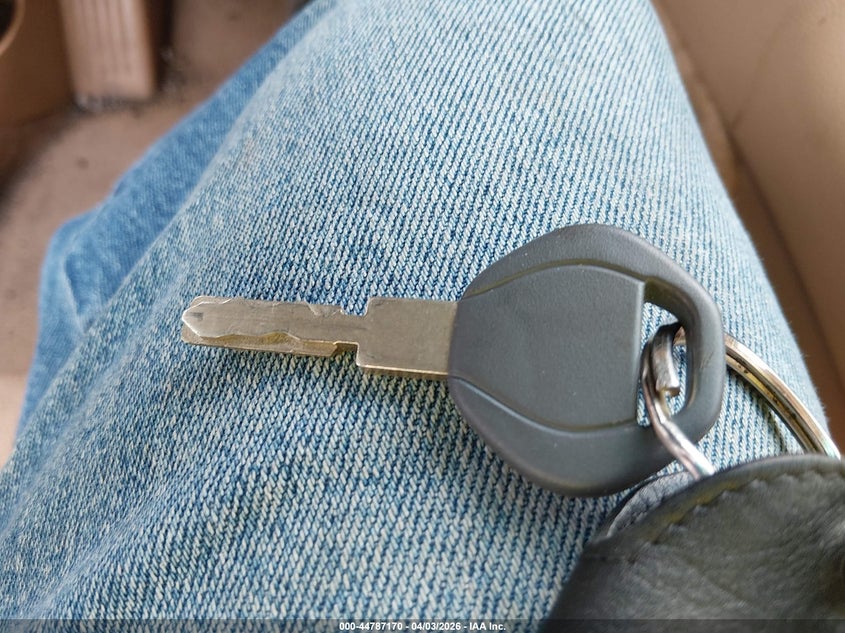 2000 BMW 528I VIN: WBADM5344YBY19785 Lot: 44787170