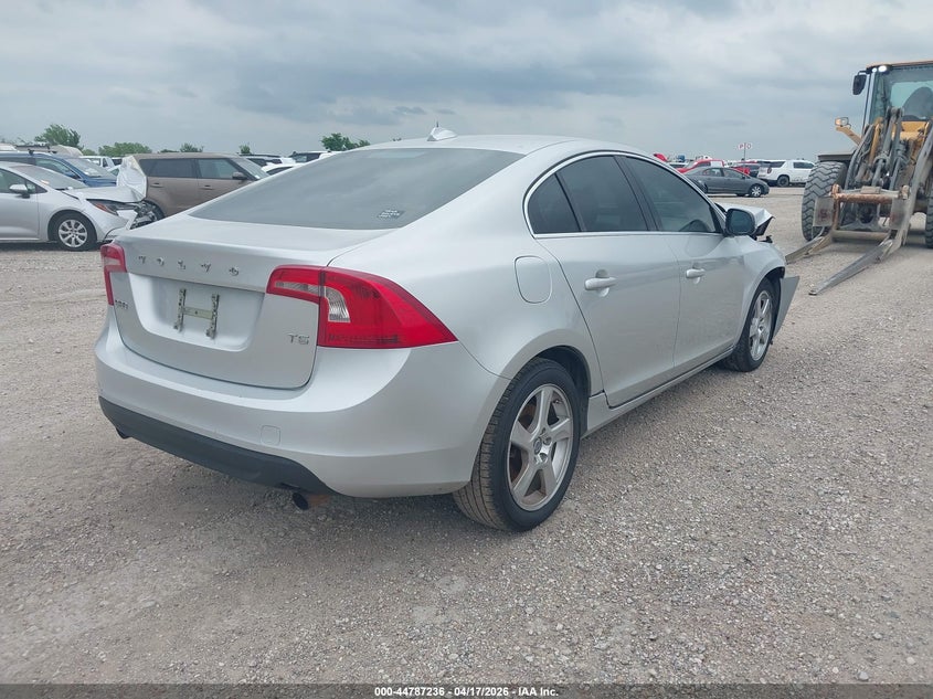 Vin: yv1622fs7c2140669, lot: 45284494, volvo s60 t5 20124