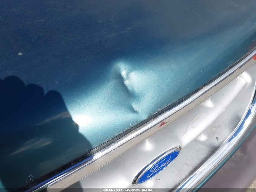 1997 Ford Explorer VIN: LOT-1-44787242 Lot: 44787242