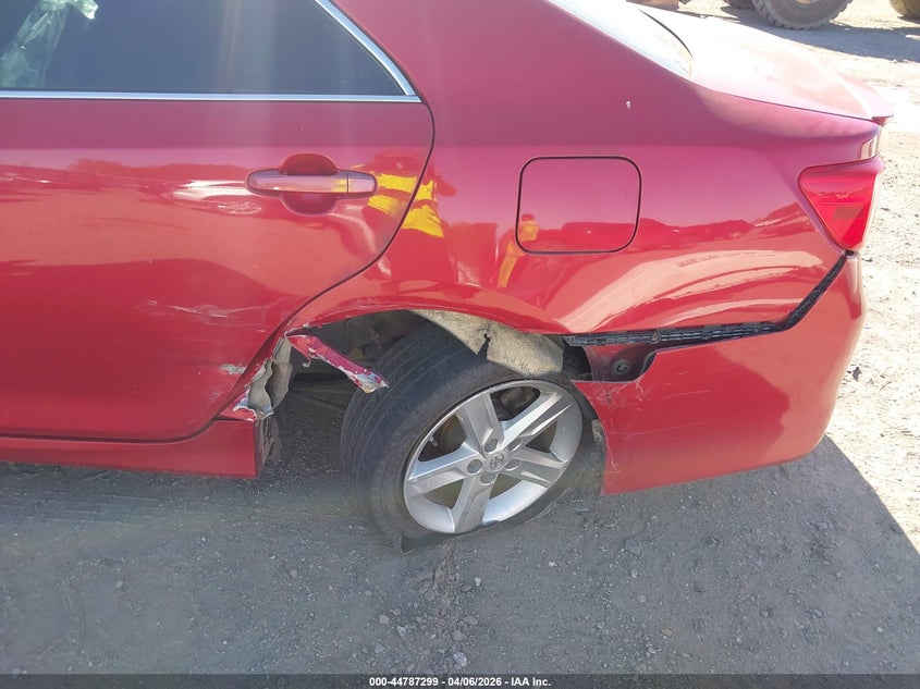 2013 TOYOTA CAMRY auction photo 6