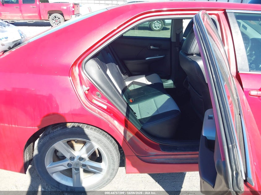 2013 TOYOTA CAMRY auction photo 8