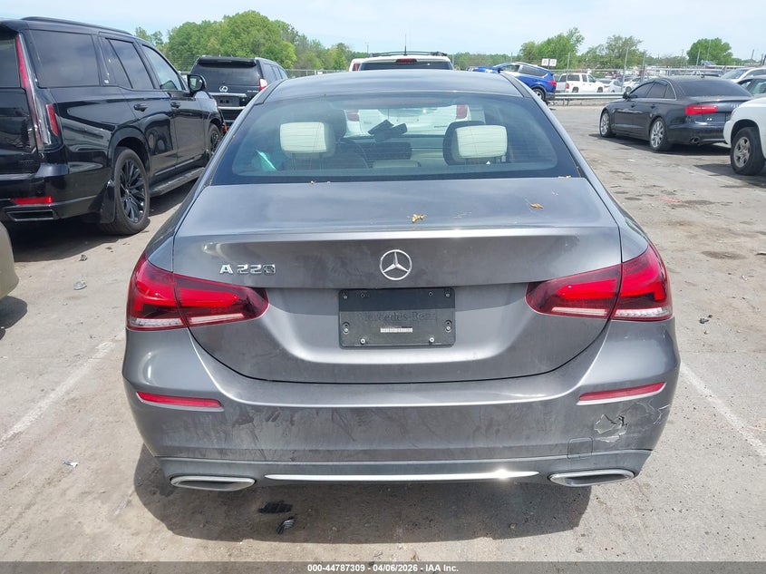 2021 Mercedes-Benz A 220 VIN: W1K3G4EB0MJ297772 Lot: 44787309