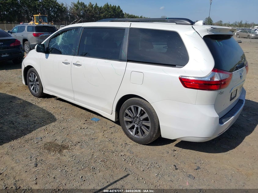 2018 Toyota Sienna Limited Premium 7 Passenger