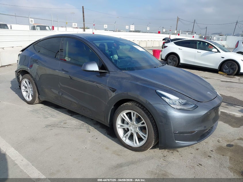 2021 Tesla Model Y Long Range Dual Motor All-Wheel Drive