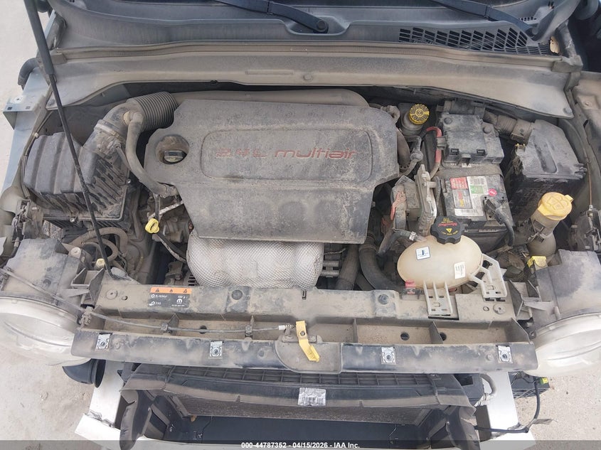 2017 Jeep Renegade Latitude Fwd VIN: ZACCJABB2HPG21096 Lot: 44787352