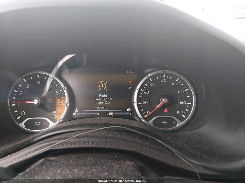 2017 Jeep Renegade Latitude Fwd VIN: ZACCJABB2HPG21096 Lot: 44787352