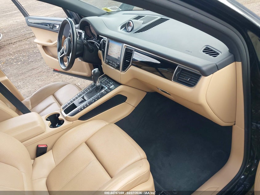 2018 Porsche Macan Sport Edition