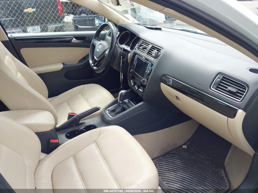 2016 Volkswagen Jetta 1.8T Sel/1.8T Sel Premium