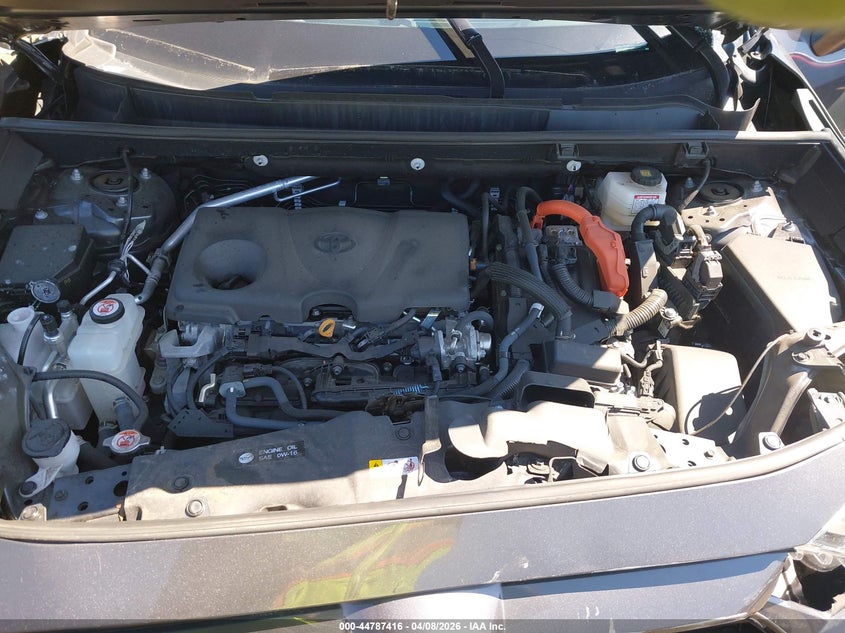 VIN 2T3RWRFV6RW230504 2024 TOYOTA RAV4 HYBRID XLE