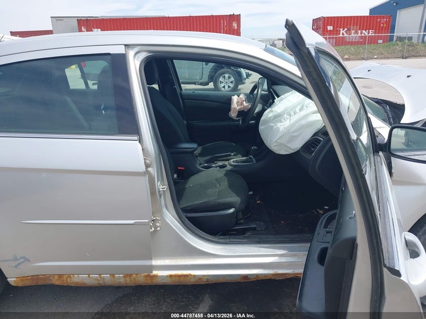 2011 Chrysler 200 Lx