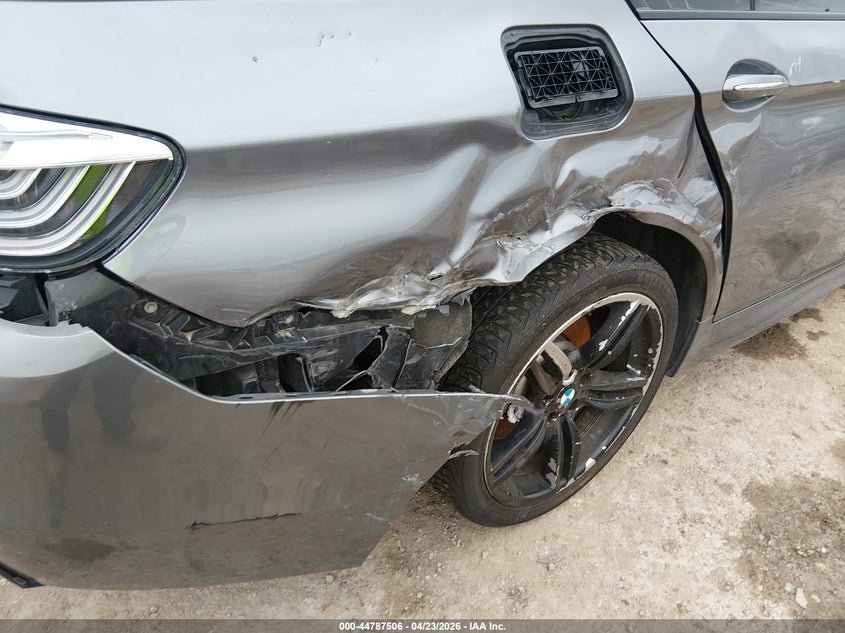 2015 BMW 550I auction photo 6