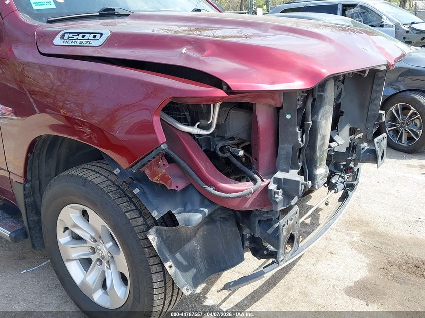1C6SRFFT5KN524101 2019 Ram 1500 5.7 Ram Big Horn Lone Star 4X4 5'7 Box red