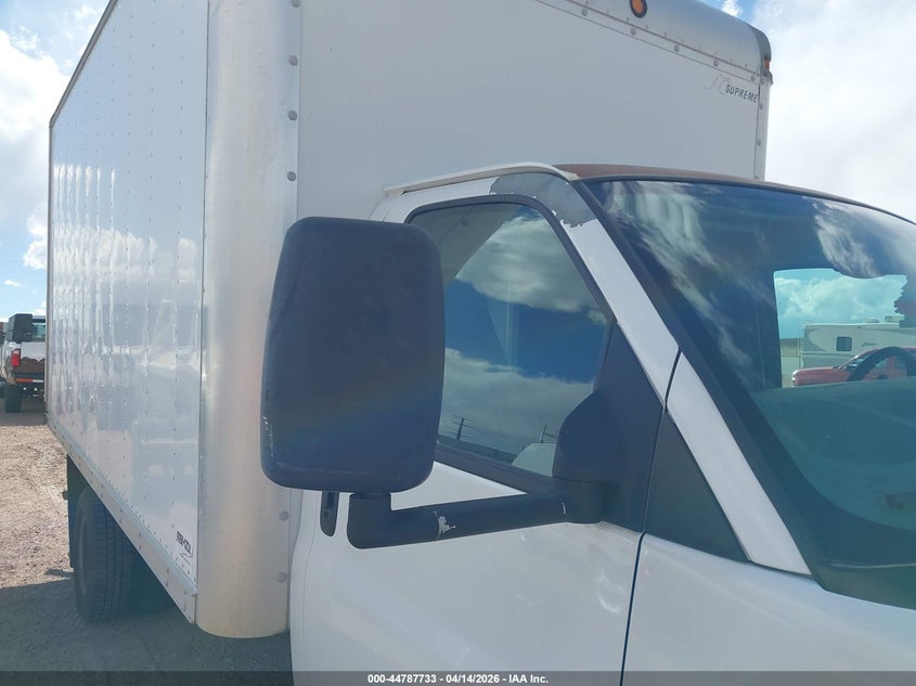 2006 GMC Savana Cutaway Work Van VIN: 1GDJG31U561152518 Lot: 44787733