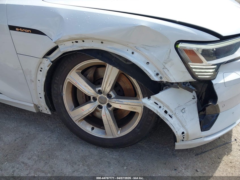 2019 Audi E-Tron Premium Plus VIN: WA1LAAGE9KB018306 Lot: 44787771