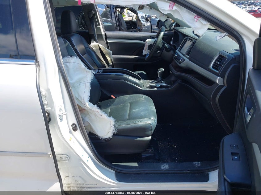 2016 Toyota Highlander Xle V6