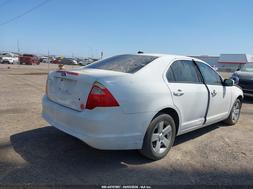 2012 Ford Fusion 2.5 S White Lot 111044787987 Vin 3FAHP0GA2CR105324
