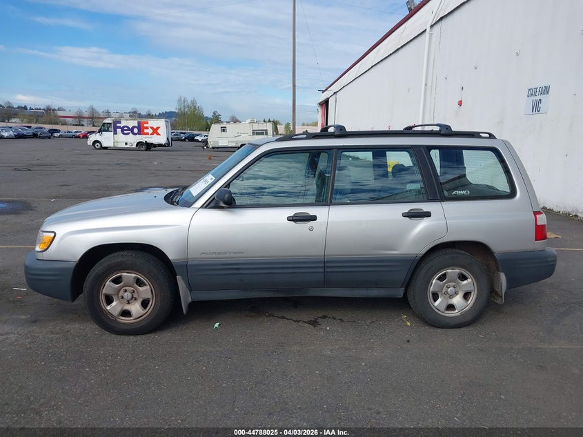 2001 Subaru Forester L VIN: JF1SF63591H727745 Lot: 44788025