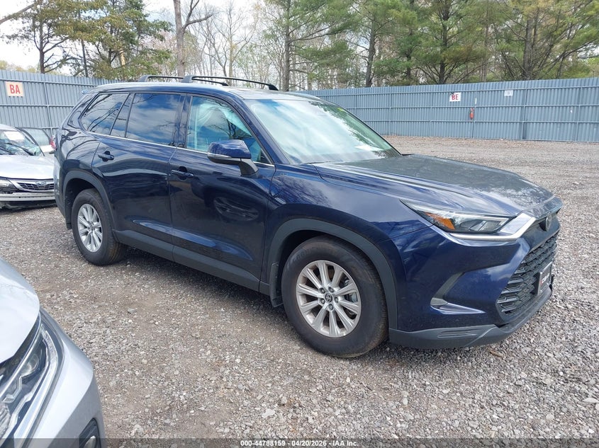 2026 TOYOTA GRAND HIGHLANDER XLE