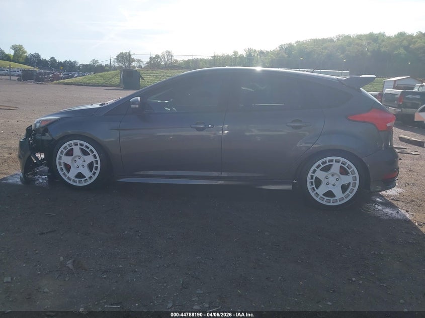 2016 Ford Focus St VIN: 1FADP3L98GL229646 Lot: 44788190