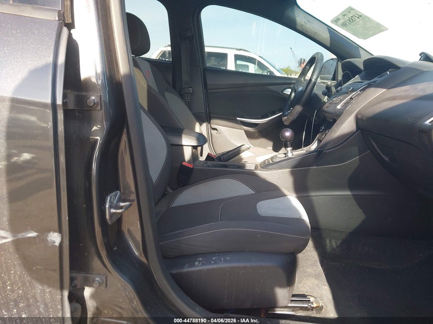 2016 Ford Focus St VIN: 1FADP3L98GL229646 Lot: 44788190