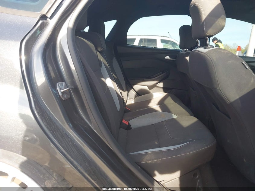 2016 Ford Focus St VIN: 1FADP3L98GL229646 Lot: 44788190