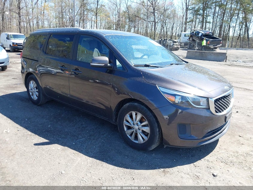 2015 Kia Sedona Lx