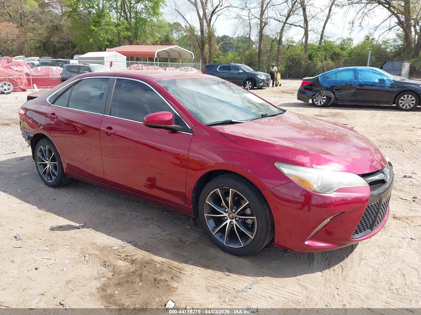2016 Toyota Camry Xse