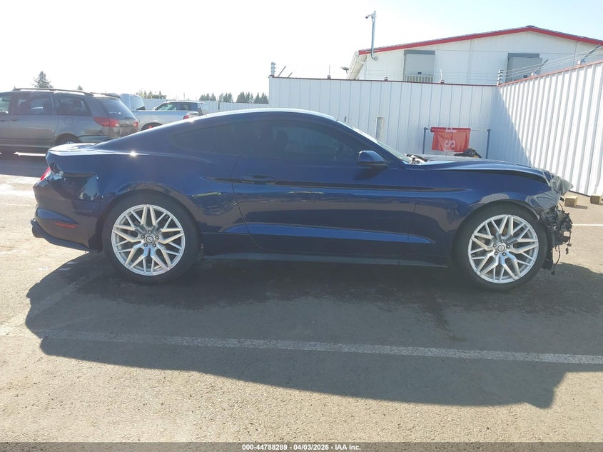 FORD MUSTANG - zdjęcie 14