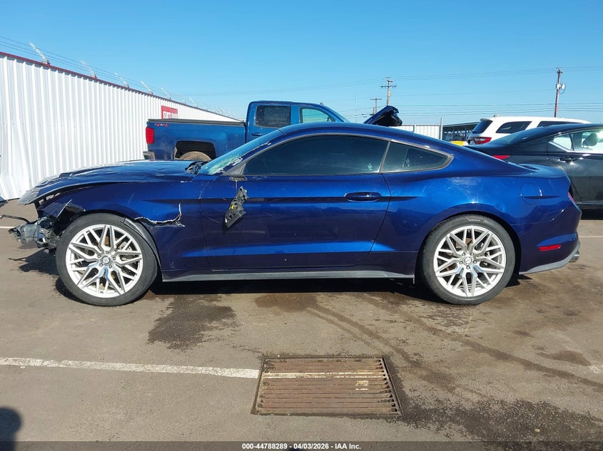 FORD MUSTANG - zdjęcie 15