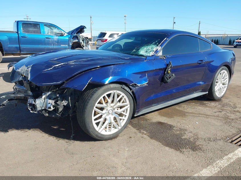 FORD MUSTANG - zdjęcie 2