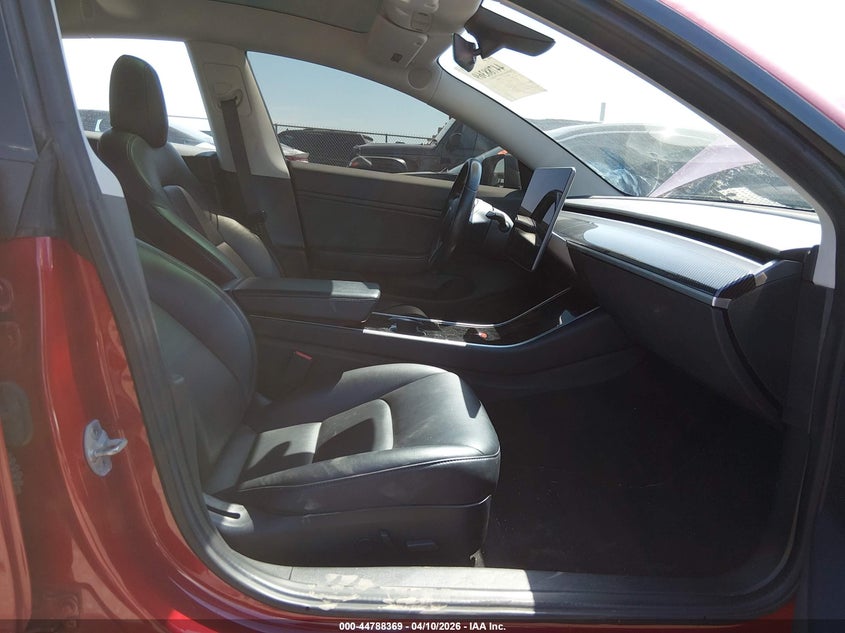 2018 Tesla Model 3 Long Range/Performance