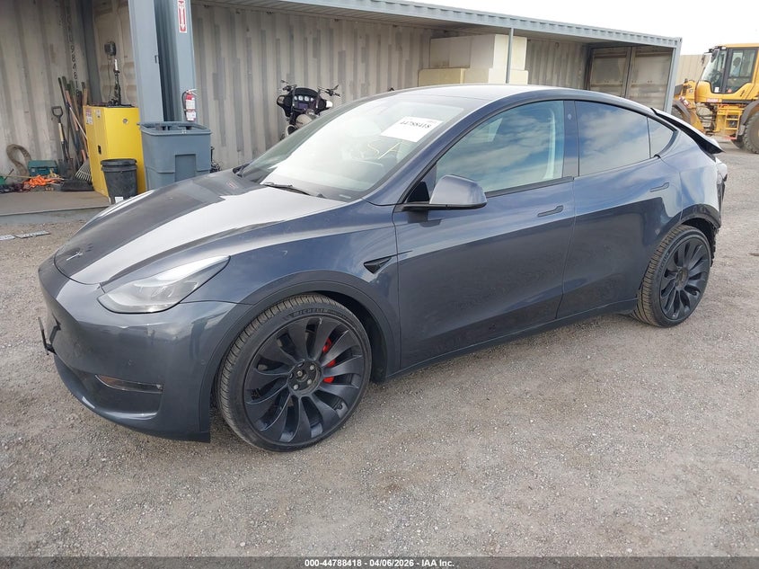 7SAYGDEF7NF368173 2022 Tesla Model Y Performance Dual Motor All-Wheel Drive photo 1