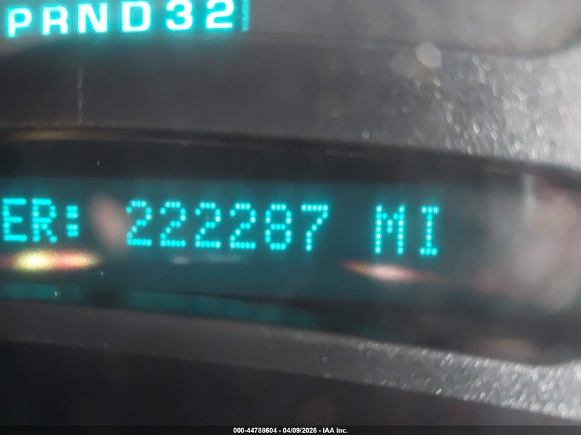 2004 GMC Yukon Slt VIN: 1GKEC13Z14R323217 Lot: 44788604