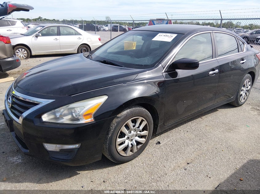 2013 Nissan Altima 2.5 S 1N4AL3AP1DN516326 photo 1