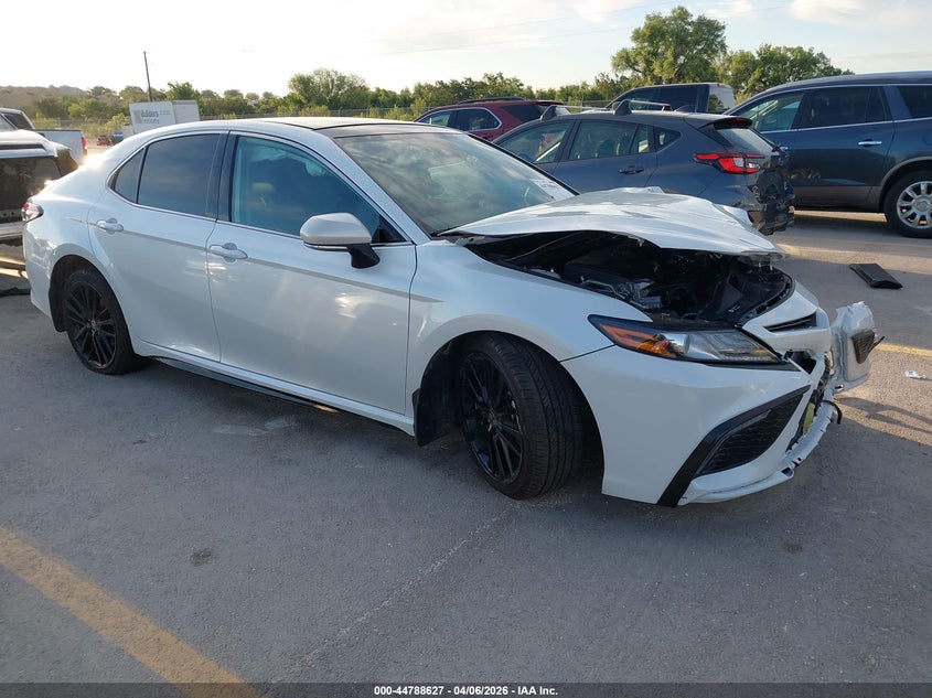 TOYOTA CAMRY XSE 2022