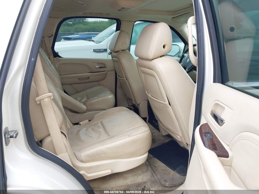 2008 Cadillac Escalade Standard VIN: 1GYFK63858R199914 Lot: 44788764