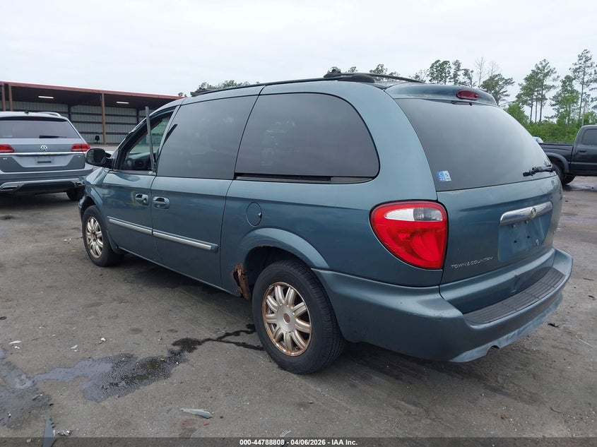 2005 Chrysler Town & Country Touring